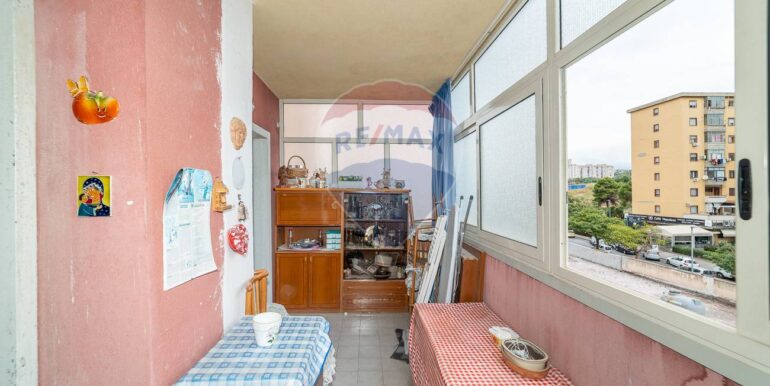 20251006172717-986693-12