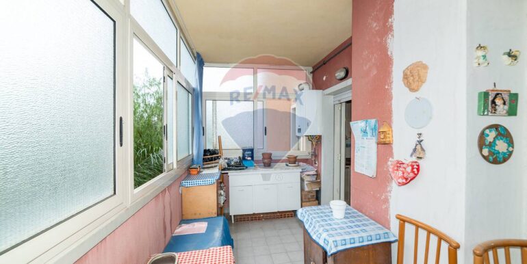 20251006172721-986693-13