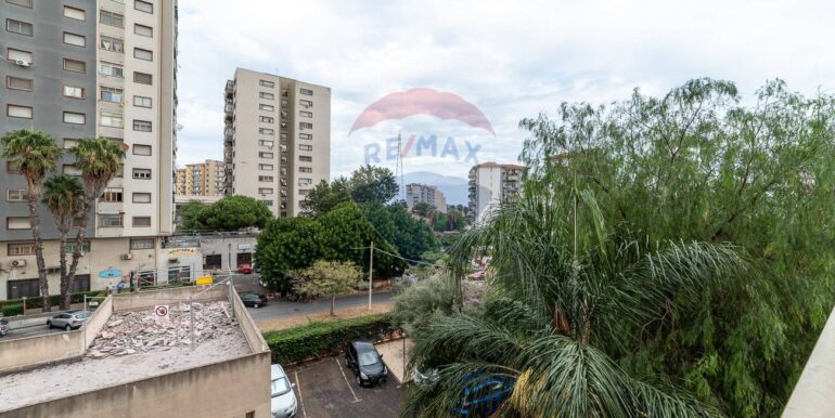 20251006172729-986693-15