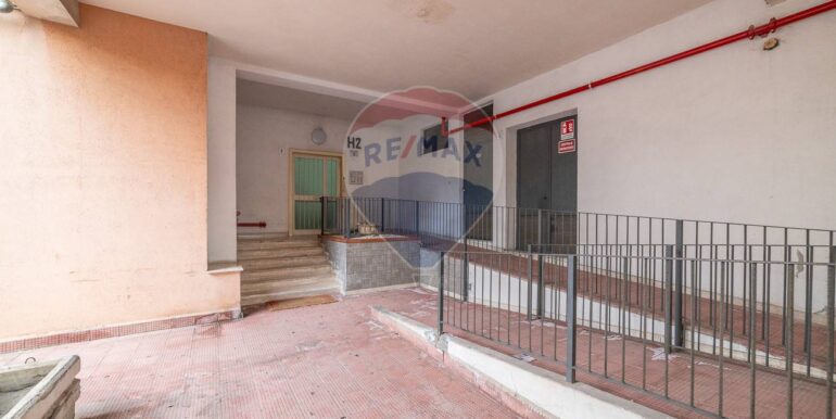 20251006172735-986693-17