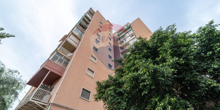 20251006172739-986693-18