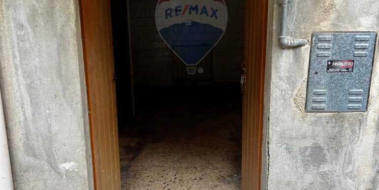 20251006174502-991961-1