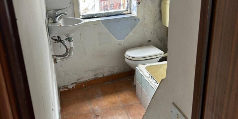 20251006174516-991961-6