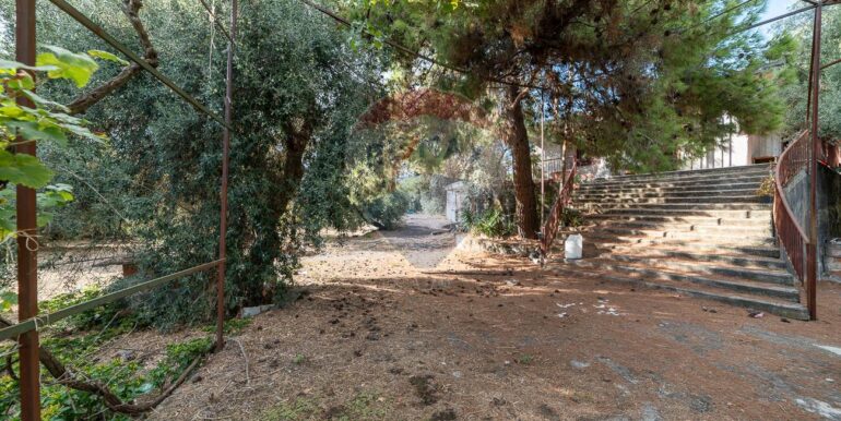 20251006185912-991987-4