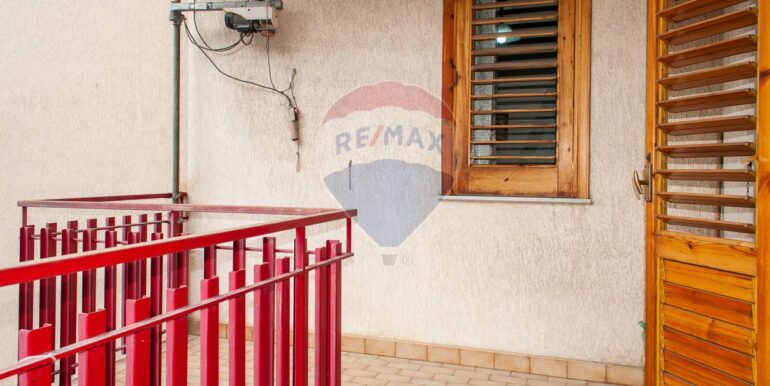 20251006190458-991983-20