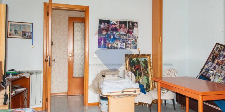 20251006190509-991983-23