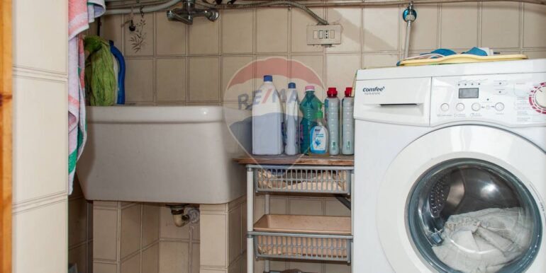 20251006190526-991983-28