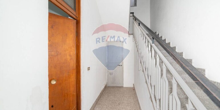 20251006201110-992000-3