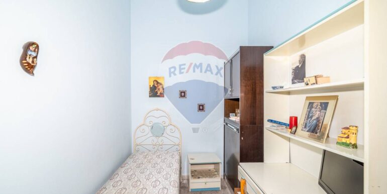 20251006201121-992000-7