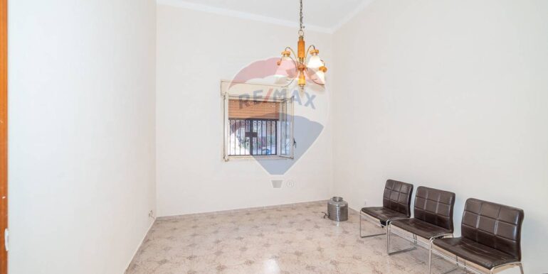 20251006201201-992000-20