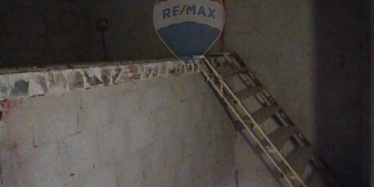 20251006224317-992002-15