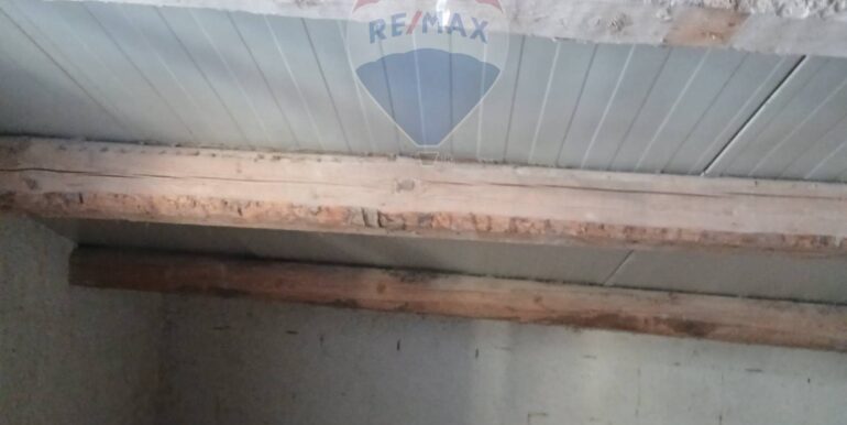 20251006224339-992002-19