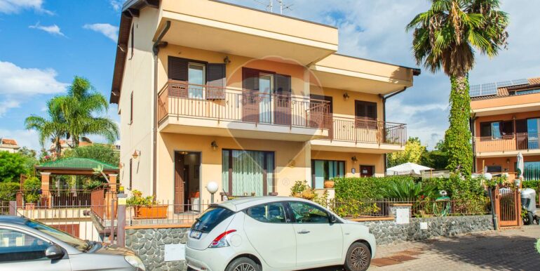 20251007111205-991160-1