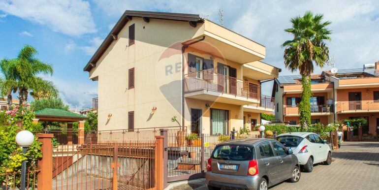 20251007111210-991160-2