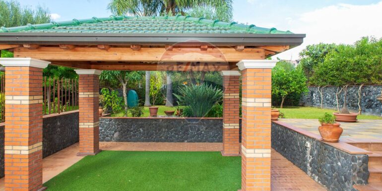 20251007111327-991160-23