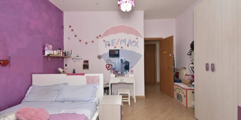 20251007114930-992066-18