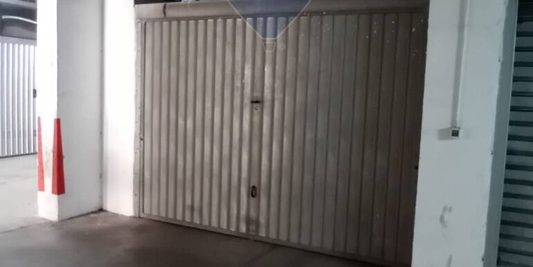 20251007160143-992007-8