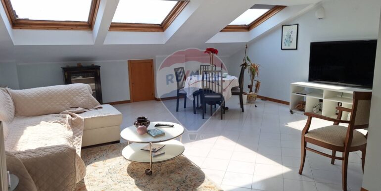 20251007191225013593505