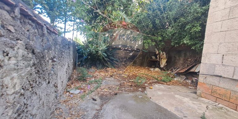 20251007222142-987669-6