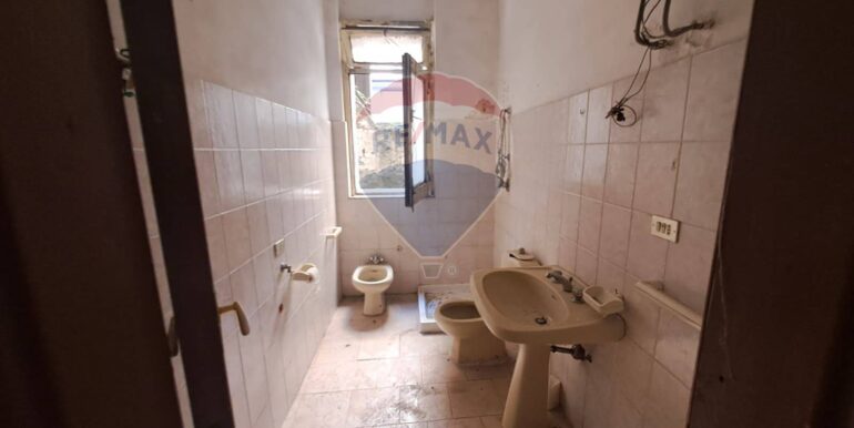 20251007222207-987669-16