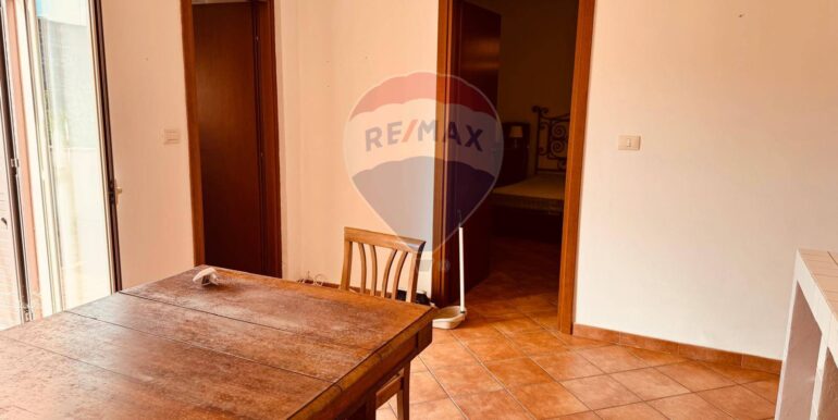 2025100785702-992014-3