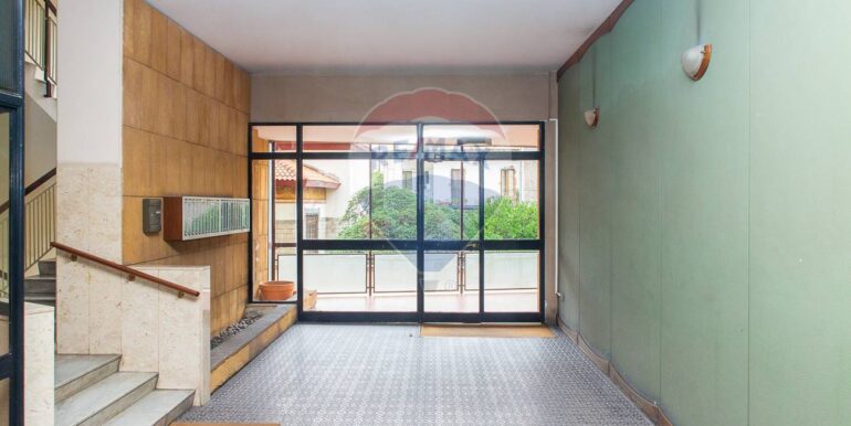 20251008125325-977010-3