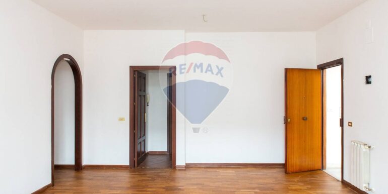 20251008125336-977010-6