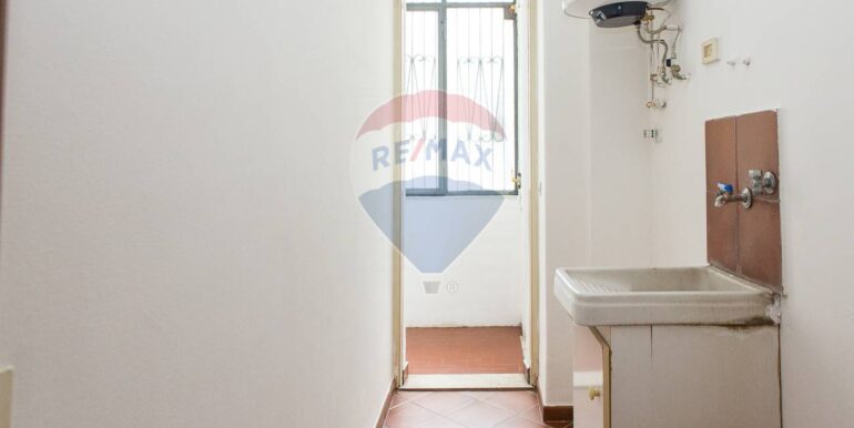 20251008125347-977010-9