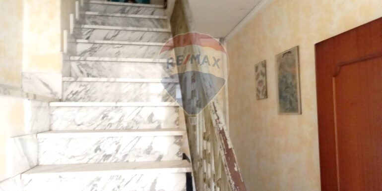 20251008181951-991591-3