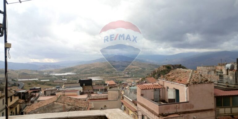 20251008182036-991591-13