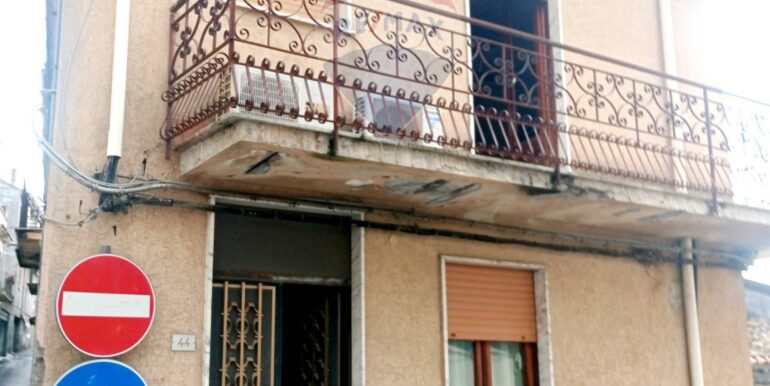 20251008182348-991591-17