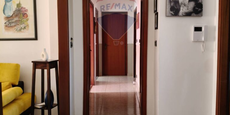 20251009104845-986981-13