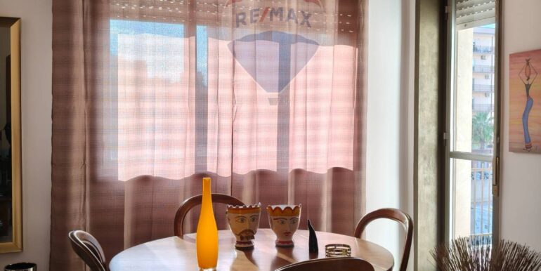 20251009105029-986981-35