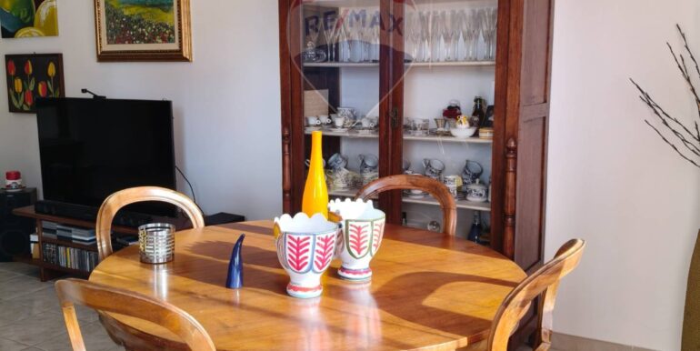 20251009105116-986981-44