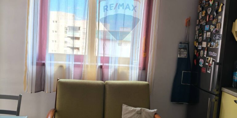 20251009105141-986981-49