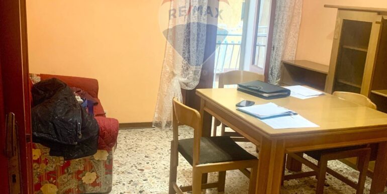 20251009121716-992696-12