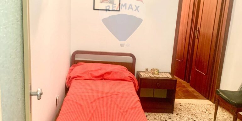 20251009121718-992696-17