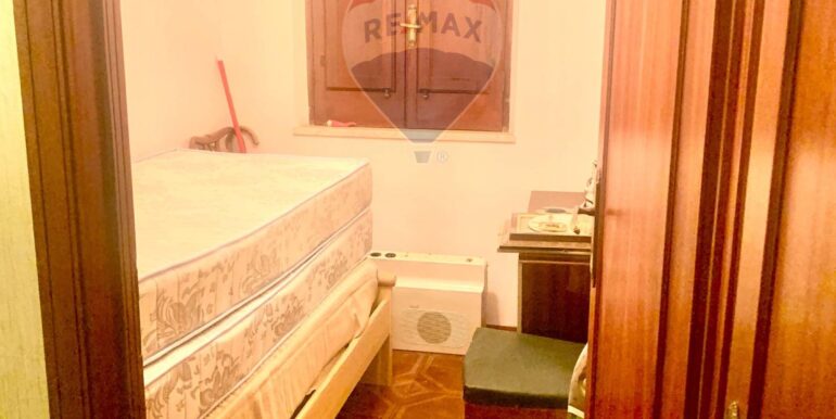 20251009121719-992696-18