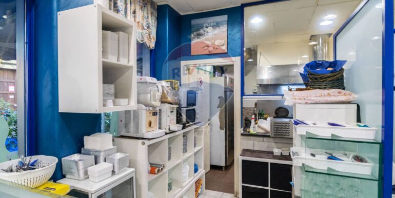 20251009141500-992353-10