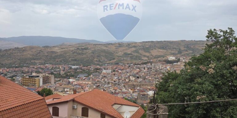 20251009165442-992773-3