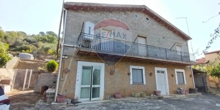 20251009220705-992822-22