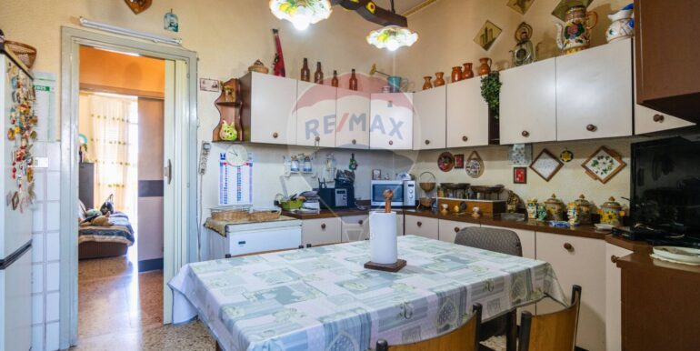 20251010111121-992864-4