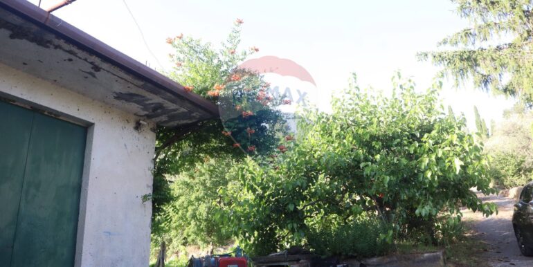 20251010180854-993032-1