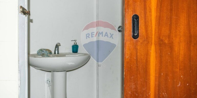 20251010195009-991065-13