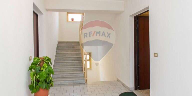 20251013170946-993382-10