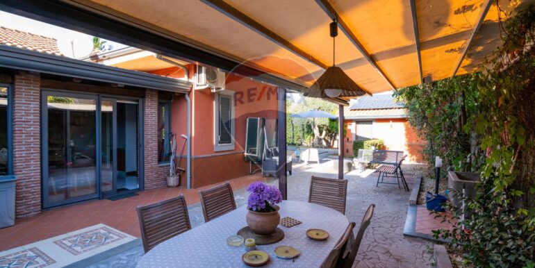 2025101400105-993483-18