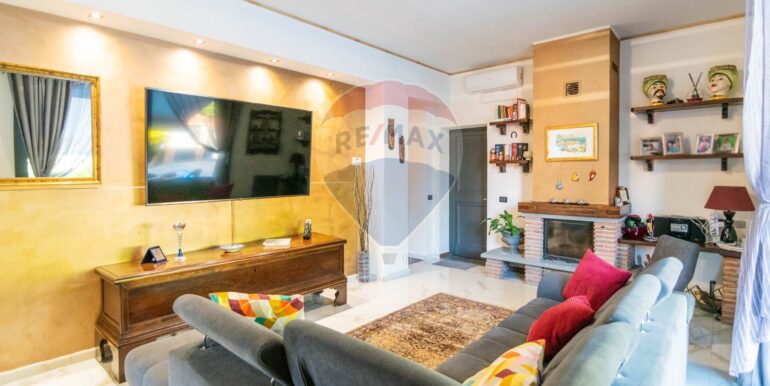 2025101400124-993483-22