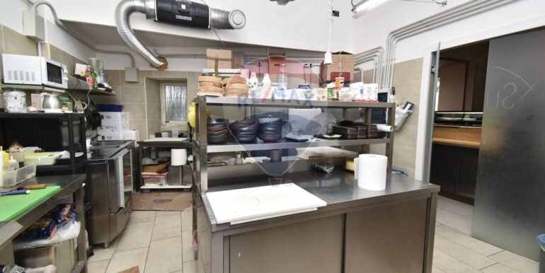 20251014110523-993297-21