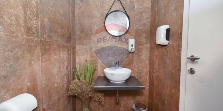 20251014110601-993297-25