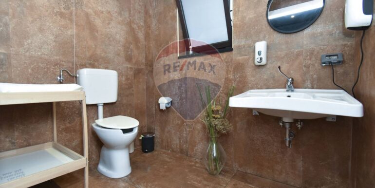 20251014110604-993297-26